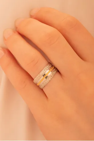 Kadın Gümüş Yüzük - 925 Ayar Dalgalı Şerit Model Gümüş Alyans Yüzük