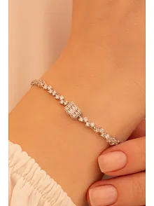 Kadın Gümüş Bileklik - Nazlı Baget Taşlı Zirkon Süslemeli Kadın Bileklik