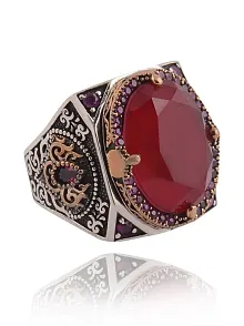 Garnet Taşlı Yanı İşlemeli Erkek Gümüş Yüzük Garnet Taşlı Yanı İşlemeli Erkek Gümüş Yüzük