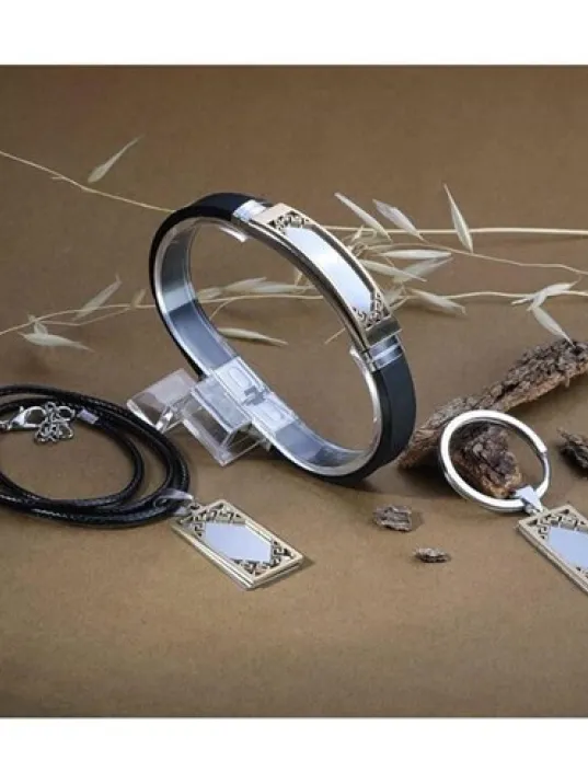 İsim Yazılabilen Altın Kaplama Çelik Erkek Bileklik Kolye Anahtarlık Set İsim Yazılabilen Altın Kaplama Çelik Erkek Bileklik Kolye Anahtarlık Set