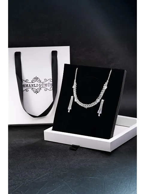 Kadın Bijuteri Kolye Küpe Set - Alexia Model Baget ve Zirkon Taşlı Zarif Su Yolu Set
