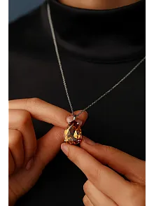 Kadın Gümüş Kolye - Zultanit Taşlı Damla Model Gümüş Kadın Kolye