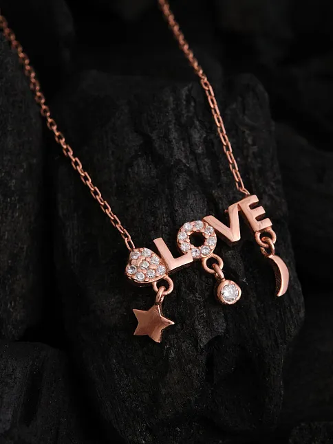 Kadın Gümüş Kolye - Sevgililer Günü - Hediye - Rose Kaplama Love Yazılı Kalp Motifli Kadın Kolye