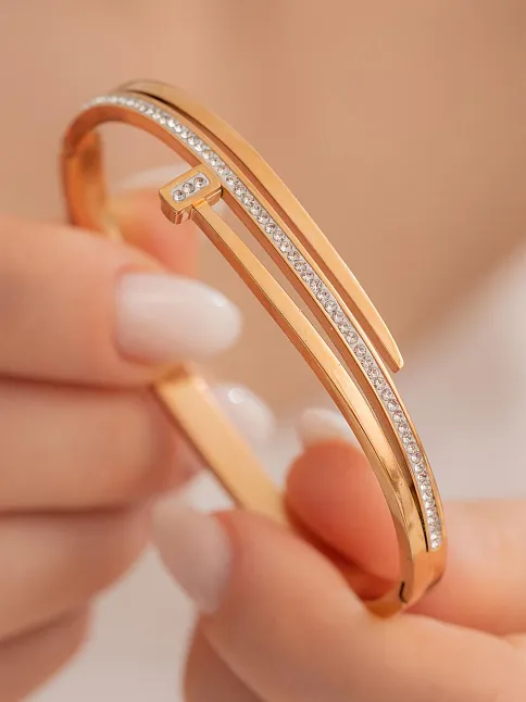 Kadın Çelik Bileklik - Rose Kaplama (KARARMAZ) Taşlı Çivi Model 3 Sıra Kadın Kelepçe