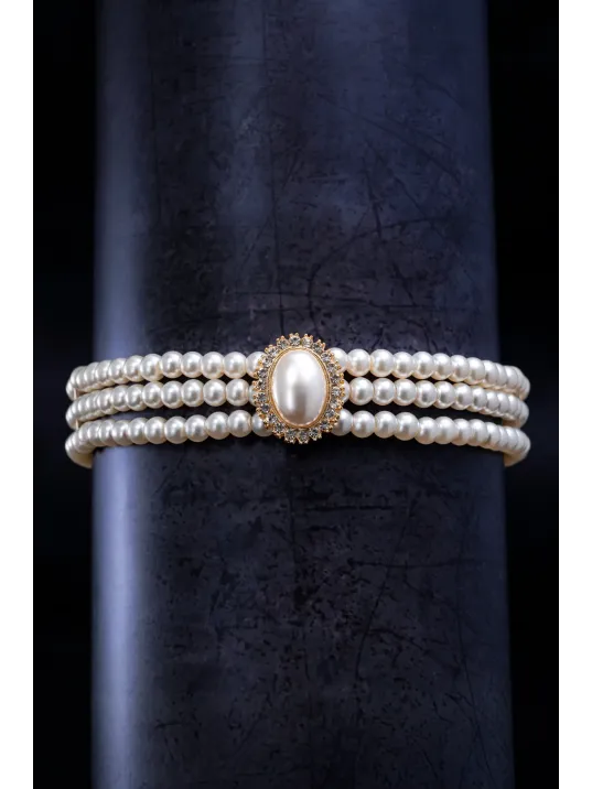 Gold Altın Kaplama Üç Sıralı Oval Taş Detaylı Kadın İnci Choker Kolye