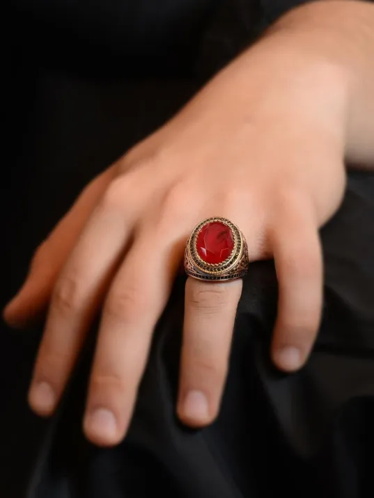 Yakut Garnet Taşlı Yanı Selçuklu Kartalı Model Erkek Gümüş Yüzük