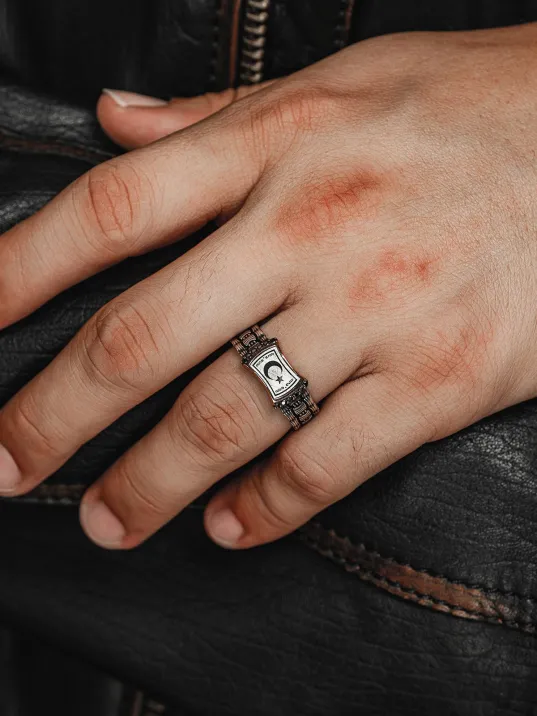 Erkek Gümüş Yüzük - Örgü Model Zirkon Taşlı Ay Yıldız İşlemeli Erkek Yüzük