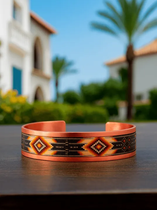 Kadın Bakır Bileklik Yüzük Set - Lulu Model Özel Baskı Metal Kutu Ve Kuvars Taşı Kadın Bakır Bileklik Yüzük Set - Lulu Model Özel Baskı Metal Kutu Ve Kuvars Taşı