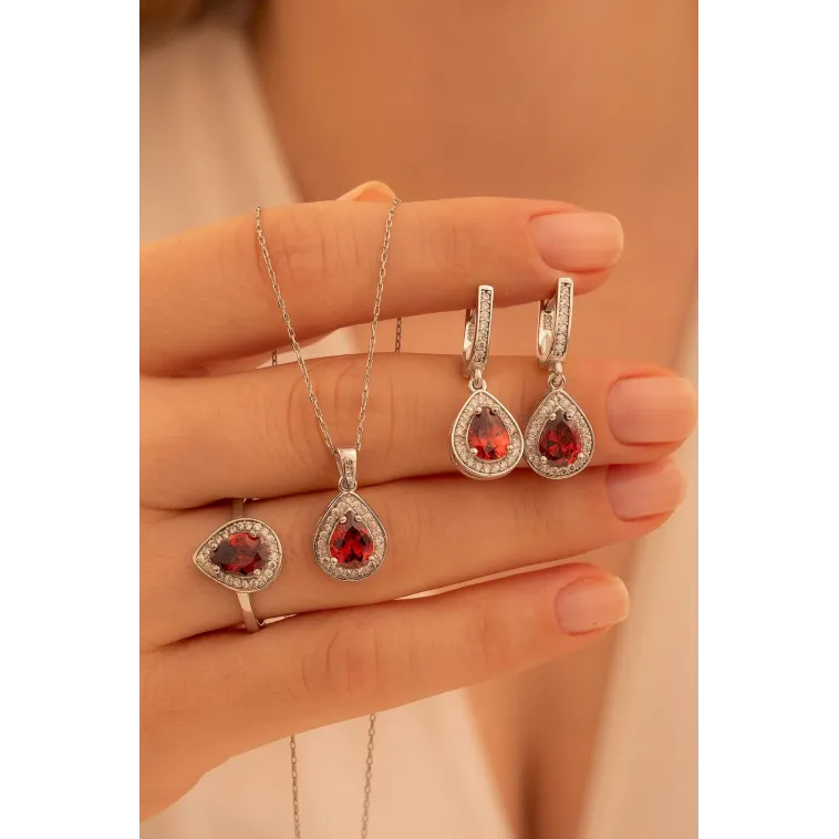 Kadın Gümüş Set - Mekik Model Yakut Taşlı Zirkon Süslemeli Rodyumlu Kadın Set Kadın Gümüş Set - Mekik Model Yakut Taşlı Zirkon Süslemeli Rodyumlu Kadın Set