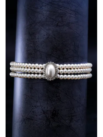 Üç Sıralı Oval Taş Detaylı Kadın İnci Choker Kolye