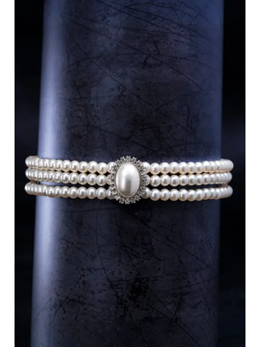 Üç Sıralı Oval Taş Detaylı Kadın İnci Choker Kolye