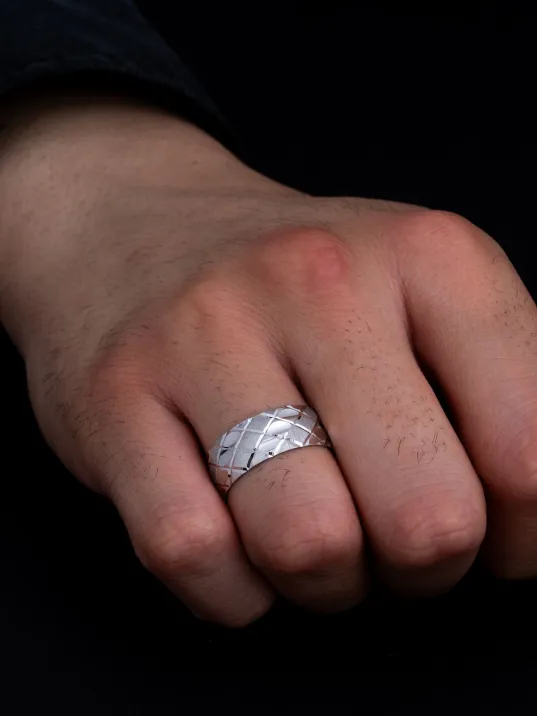 Erkek Gümüş Yüzük - 925 Ayar Baklava Desenli Gümüş Alyans Yüzük