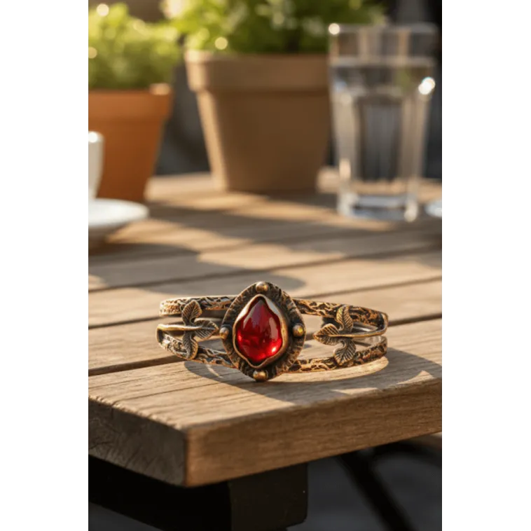 Kadın Bakır Bileklik - Kırmızı Akik Taşlı Damla Model Kadın Bilezik Metal Kutu ve Doğal Taşlar Kadın Bakır Bileklik - Kırmızı Akik Taşlı Damla Model Kadın Bilezik Metal Kutu ve Doğal Taşlar