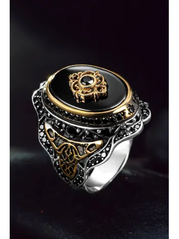 Erkek Gümüş Yüzük - Siyah Oniks Taşlı Çiçek Motifli Erkek Yüzük Erkek Gümüş Yüzük - Siyah Oniks Taşlı Çiçek Motifli Erkek Yüzük