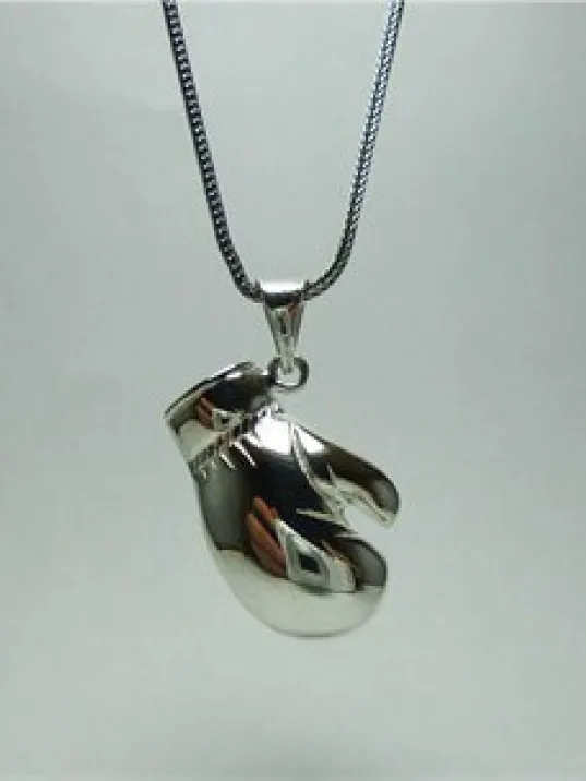 Büyük Boy Boks Eldiveni Gümüş Erkek Kolye