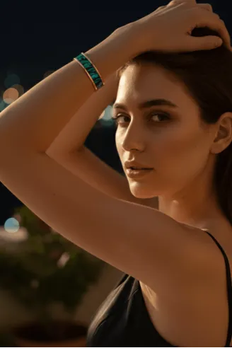Kadın Bakır Bileklik - Arianna Model Özel Baskı Metal Kutu Ve Kuvars Taşı