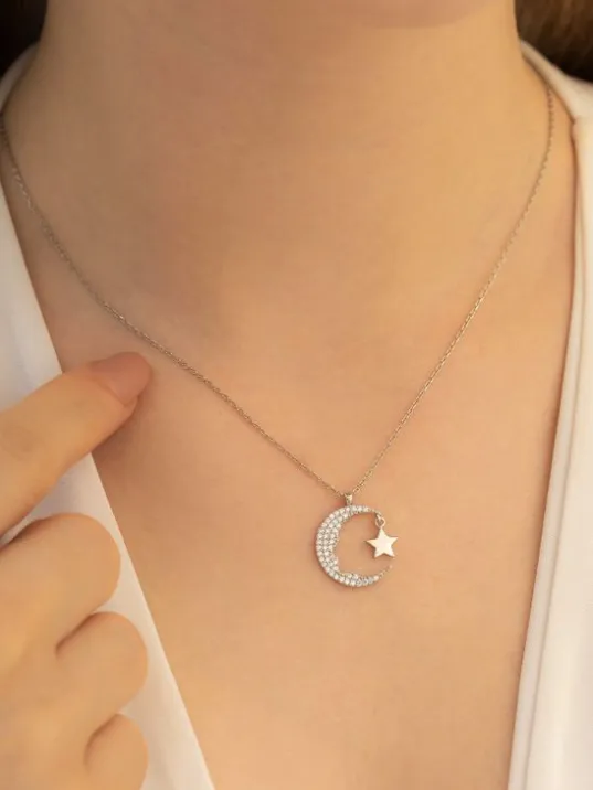 Kadın Gümüş Kolye - Ay Yıldız Zirkon Taşlı 925 Ayar Gümüş Kolye Gklayyldzgm-gms Kadın Gümüş Kolye - Ay Yıldız Zirkon Taşlı 925 Ayar Gümüş Kolye Gklayyldzgm-gms