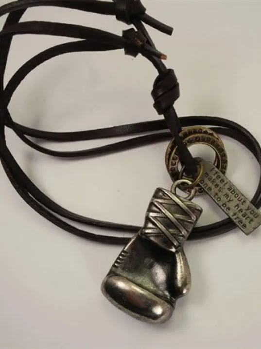 Büyük Boy Boks Eldiveni Erkek Deri Kolye Hakiki Deri