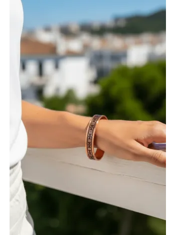 Kadın Bakır Bileklik - Alysum Model Özel Baskı Metal Kutu Ve Kuvars Taşı