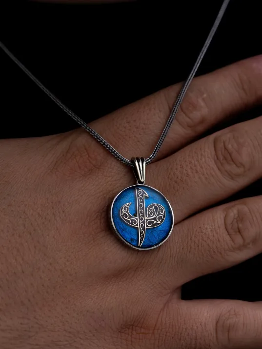 Erkek Gümüş Kolye - Vav Elif Yazılı Mavi Renkli Gümüş Kolye