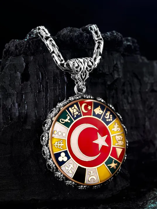 Erkek Gümüş Kolye - 16 Türk Devleti Bayrakları İşlemeli  Ay Yıldız Kral Zincirli Erkek Kolye