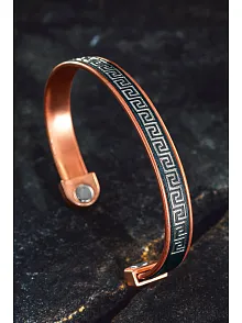 Erkek Kadın Bakır Bileklik - Üstü Siyah Hakiki Deri Grek İşlemeli Mıknatıslı Model Metal Kutu Doğal