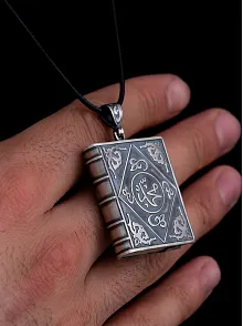 Erkek Gümüş Kolye - Büyük Boy Gümüş Allah Ve Muhammed Yazılı Kitap Model Muska Haznesi Cevşen