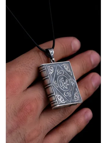 Erkek Gümüş Kolye - Büyük Boy Gümüş Allah Ve Muhammed Yazılı Kitap Model Muska Haznesi Cevşen