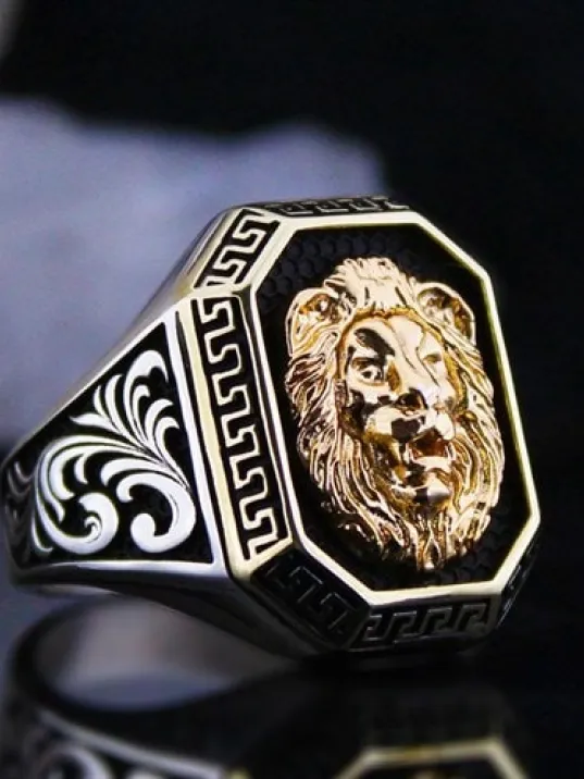 Erkek Gümüş Yüzük - Altın Renk Aslan Işlemeli Grek Desen Özel Seri Erkek Gümüş Yüzük Erkek Gümüş Yüzük - Altın Renk Aslan Işlemeli Grek Desen Özel Seri Erkek Gümüş Yüzük