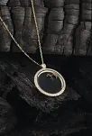 Çocuğunuzun İsmini Yazdırabileceğiniz El Ve Ayak Figürlü Bayan Gümüş Kolye