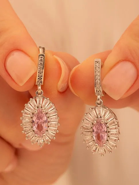 Kadın Gümüş Küpe - Damla Model Pembe Zirkon Taşlı Baget Süslemeli Rodyumlu Kadın Küpe