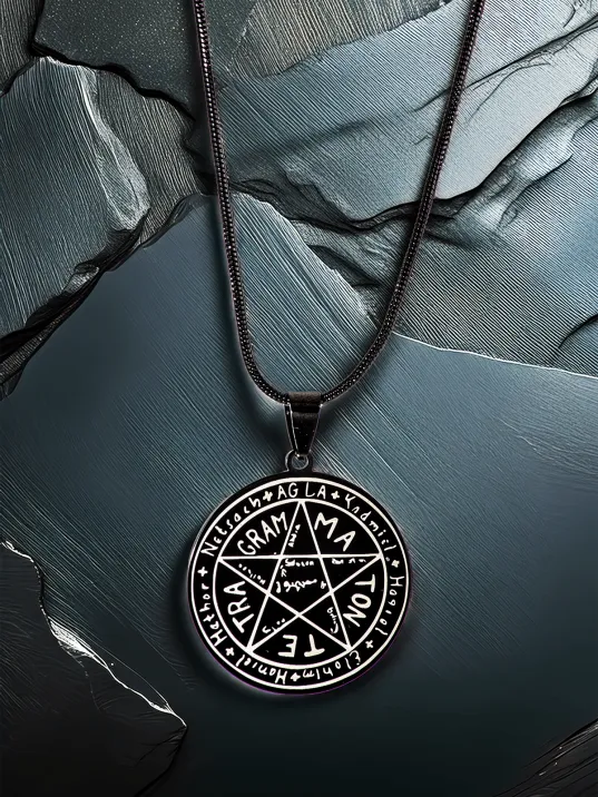 Erkek Kadın Aşk Tılsımı Ve Maton Tetragram İşlemeli Siyah Yassı Snake Zincir Çelik Kolye Erkek Kadın Aşk Tılsımı Ve Maton Tetragram İşlemeli Siyah Yassı Snake Zincir Çelik Kolye