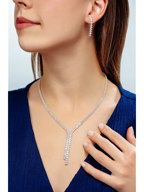 Kadın Bijuteri Kolye Küpe Set - Clara Model Zirkon Taşlı Zarif Su Yolu Set