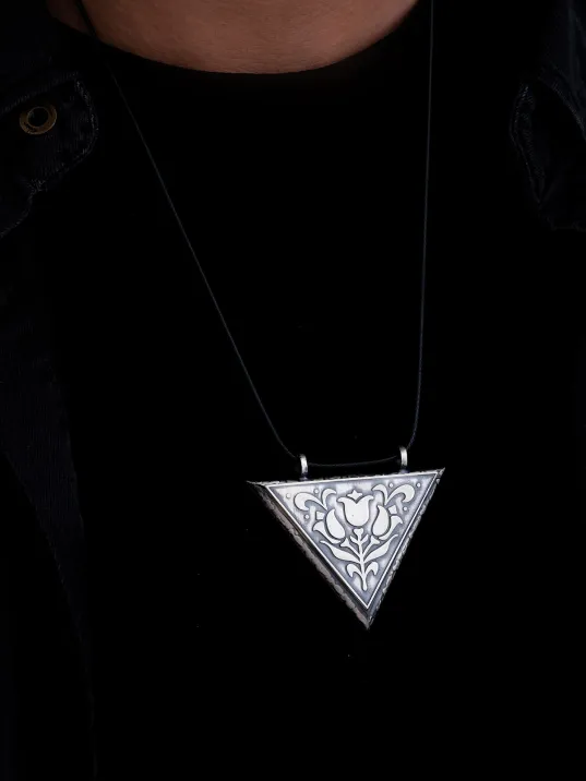 Lale Motifli Erkek Gümüş Cevşen Muska Kolye Haznesi Büyük Boy