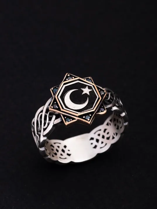 Erkek Gümüş Yüzük - Ay Yıldız Türk Bayrağı Motifli İnce Kibar Erkek Yüzüğü Model 2 Erkek Gümüş Yüzük - Ay Yıldız Türk Bayrağı Motifli İnce Kibar Erkek Yüzüğü Model 2