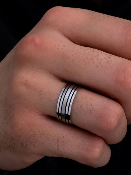 Erkek Gümüş Yüzük - 925 Ayar Karartmalı Şerit Desenli Gümüş Alyans Yüzük Erkek Gümüş Yüzük - 925 Ayar Karartmalı Şerit Desenli Gümüş Alyans Yüzük