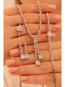 Kadın Gümüş Takı Seti - Nazlı Baget Taşlı Zirkon Süslemeli Kolye, Bileklik, Yüzük, Küpe Tam Set