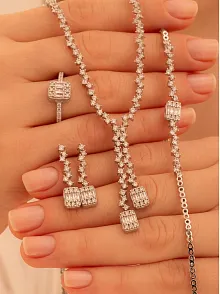 Kadın Gümüş Takı Seti - Nazlı Baget Taşlı Zirkon Süslemeli Kolye, Bileklik, Yüzük, Küpe Tam Set