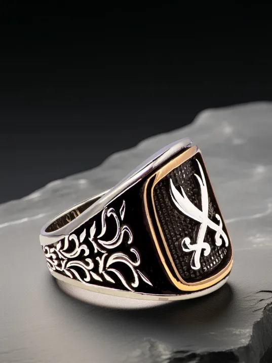 Erkek Gümüş Yüzük - Çift Zülfikar Yanı İşlemeli 925 Ayar Gümüş Yüzük Erkek Gümüş Yüzük - Çift Zülfikar Yanı İşlemeli 925 Ayar Gümüş Yüzük