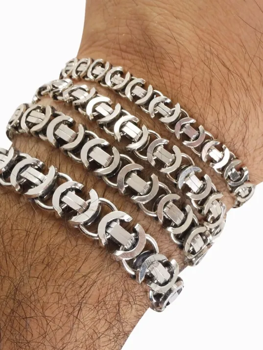 925 Ayar Gümüş Erkek Bileklik Künye Oksitli Euro Kral Model 925 Ayar Gümüş Erkek Bileklik Künye Oksitli Euro Kral Model