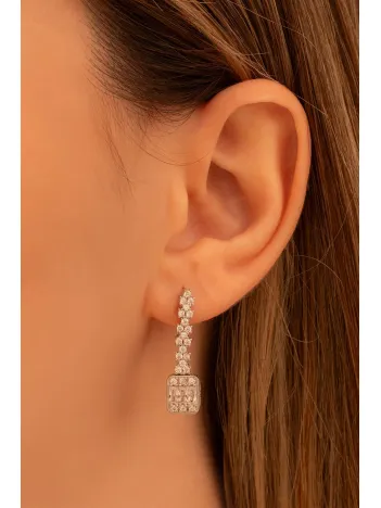 Kadın Gümüş Küpe - Sultan Baget Taşlı Zirkon Süslemeli Kadın Küpe