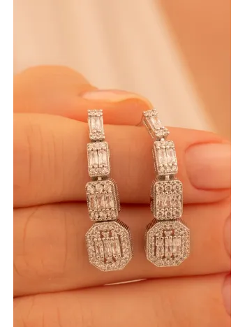 Kadın Gümüş Küpe - Perihan Baget Taşlı Zirkon Süslemeli Kadın Küpe