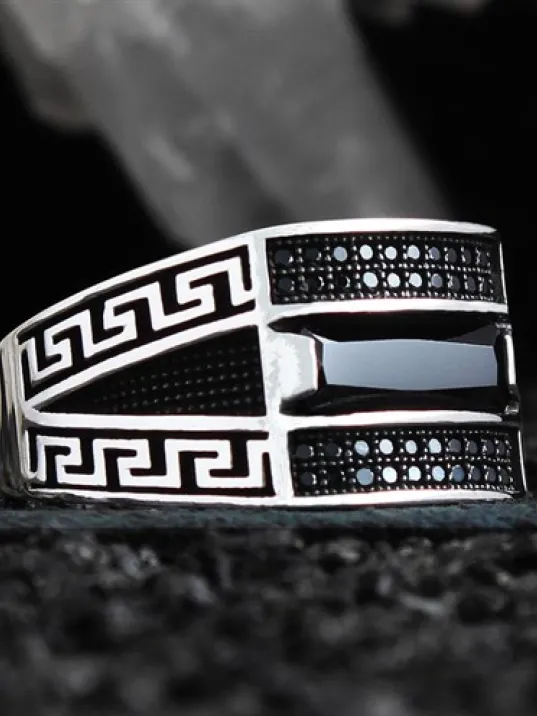 Siyah Zirkon Taşlı Mikro Taş İşlemeli Model Özel Seri Erkek Gümüş Yüzük