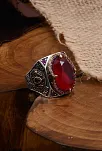 Garnet Taşlı Yanı İşlemeli Erkek Gümüş Yüzük Garnet Taşlı Yanı İşlemeli Erkek Gümüş Yüzük
