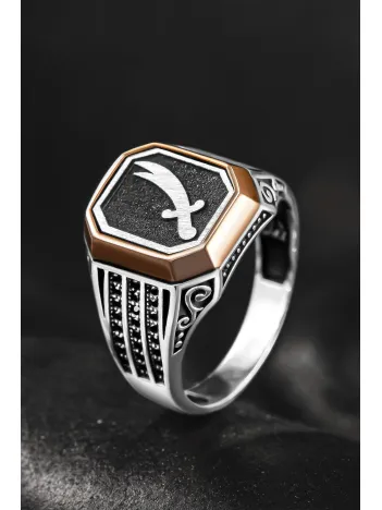 Erkek Gümüş Yüzük - Üç Sıra Zirkon Taşlı Zülfikar Kılıcı İşlemeli Erkek Yüzük