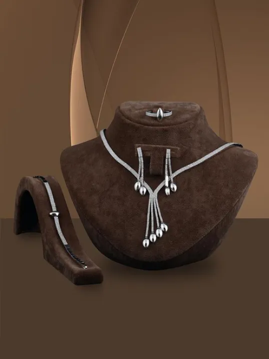 Hera Bayan Zirkon Taşlı Gümüş Su Yolu Set - Kolye, Bileklik, Küpe, Yüzük Hera Bayan Zirkon Taşlı Gümüş Su Yolu Set - Kolye, Bileklik, Küpe, Yüzük