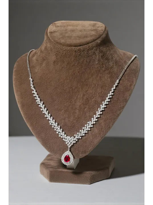 Çise Yakut Taşlı Gümüş Su Yolu Kadın Kolye Çise Yakut Taşlı Gümüş Su Yolu Kadın Kolye