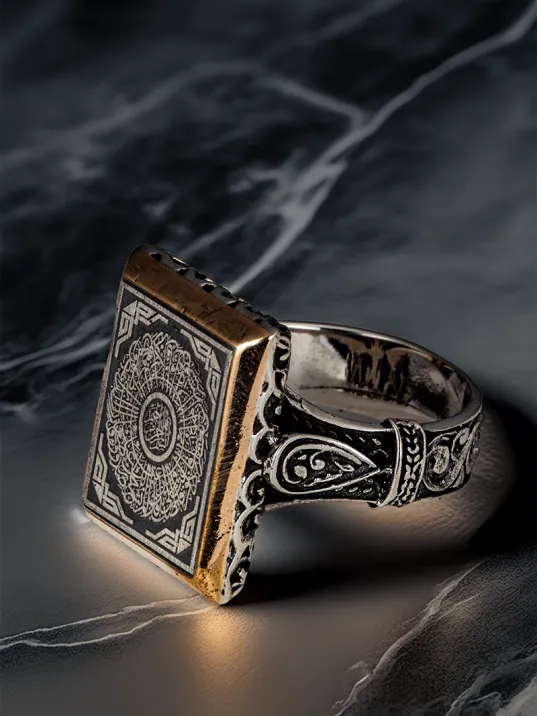 Erkek İnşirah Suresi İşlemeli Dikdörtgen Model Yanı Damla Motifli 925 Ayar Gümüş Yüzük