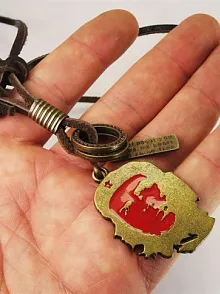 Che Deri Erkek Kolye