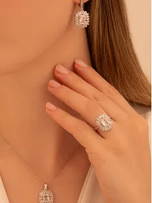 Kadın Gümüş Set - Kare Baget Taşlı Baget Süslemeli Rodyumlu Kadın Set